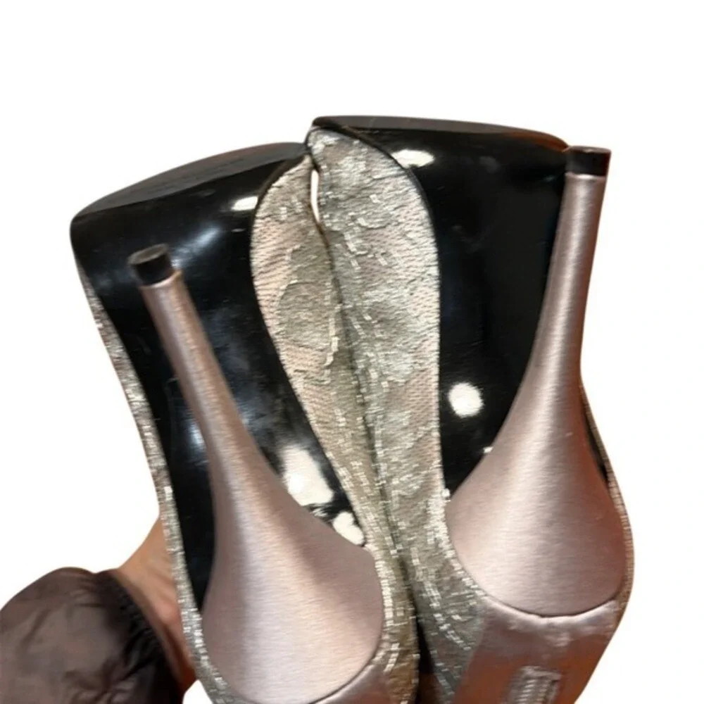 Stuart Weitzman Metallic Lace Pointed Toe Stiletto Ankle Boots Gold Spain